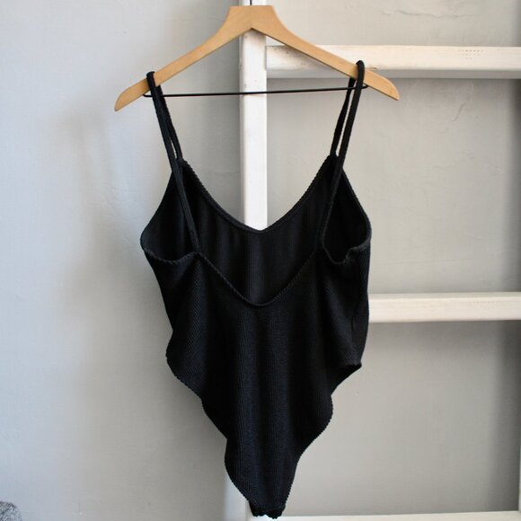 Good American Always Fits Textured One-Piece Swimsuit Black Size 5/6 2XL-3XL - Picture 3 of 9